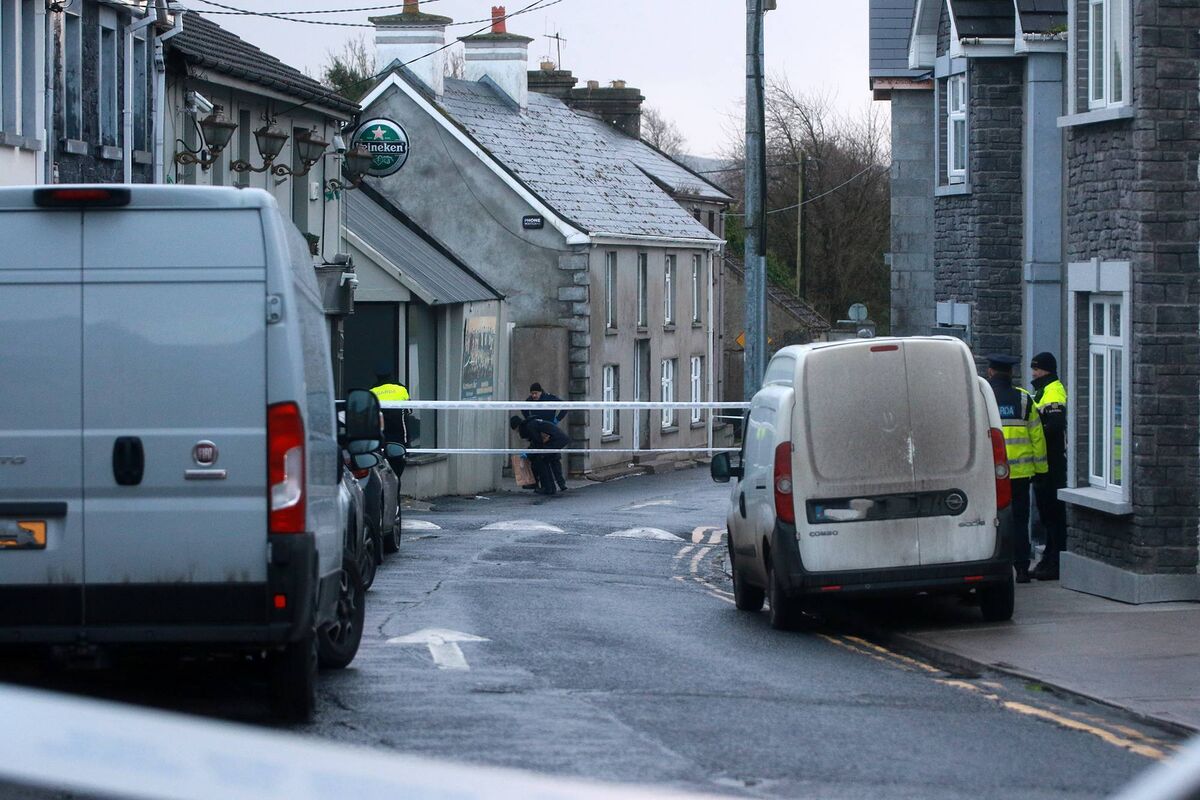 Locals rendered assistance to Ms Sheridan at the scene, she was rushed to University Hospital Limerick where she was pronounced dead a short time later. Picture: Brendan Gleeson Locals rendered assistance to Ms Sheridan at the scene, she was rushed to University Hospital Limerick where she was pronounced dead a short time later. Picture: Brendan Gleeson