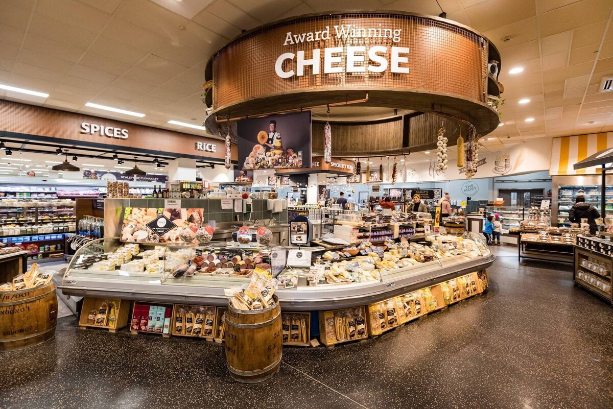 The couple visited Scally's SuperValu, Clonakilty. Pictures: Ger Duggan