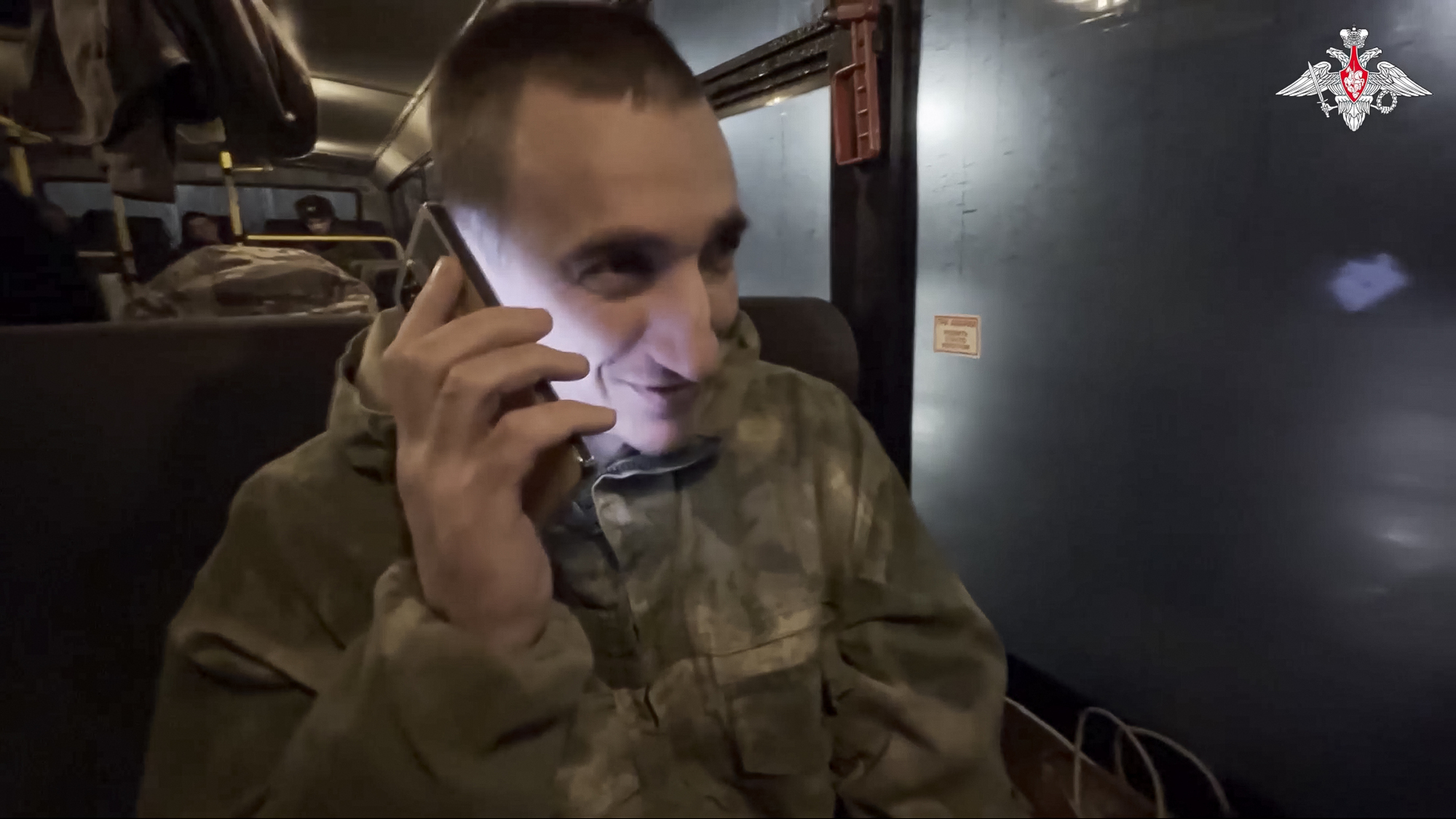 Hundreds of soldiers freed in fresh prisoner exchange between Russia and Ukraine