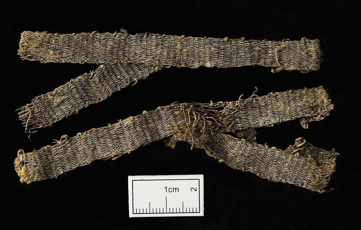 Gold lace (2 Ys) from Castle Donovan