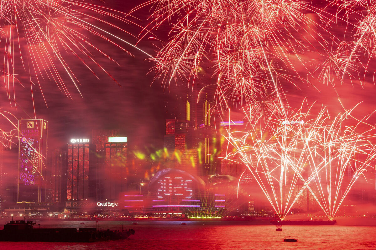 Fireworks explode over Victoria Harbour to celebrate the start of 2025 at Tsim Sha Tsui in Hong Kong, Wednesday, Jan. 1, 2025. Picture: AP Photo/Chan Long Hei
