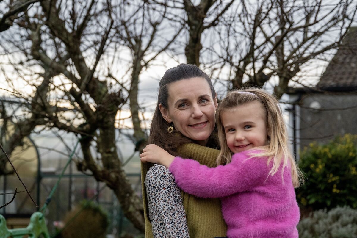 Kate O'Mahony pictured with her daughter Robyn 4, at her family home near Skibbereen. Picture Chani Anderson