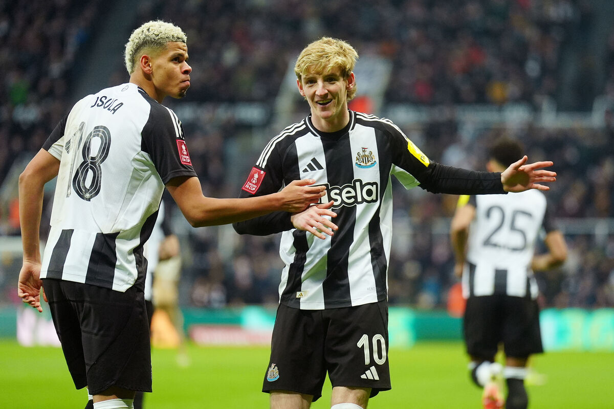 Anthony Gordon (right) celebrates after putting the Magpies ahead from the penalty spot (Owen Humphreys/PA)