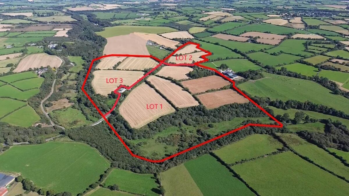 Marked aerial photo of the farm.