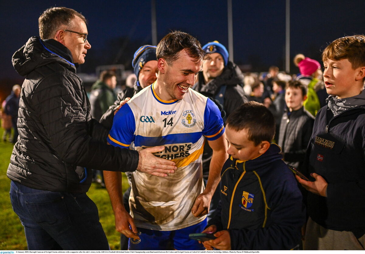 OLD HEAD: Skipper Darragh Canavan celebrates with a supporter after victory over Dr Crokes. Pic: Piaras Ó Mídheach/Sportsfile