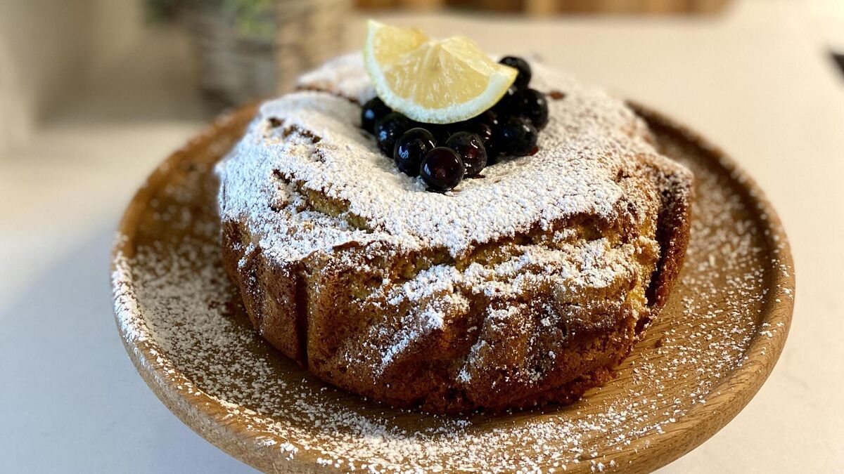 Lorraine Cooney's Lemon Olive Oil Cake