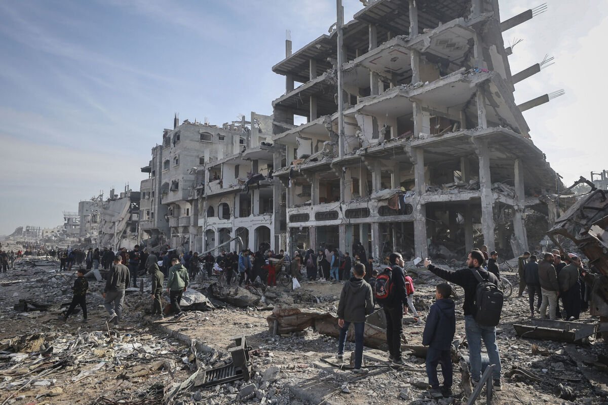 That last-minute Israeli blitz killed 13 people, according to Palestinian health authorities. That last-minute Israeli blitz killed 13 people, according to Palestinian health authorities.