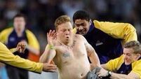 Streaker makes a bid for glory in New Zealand
