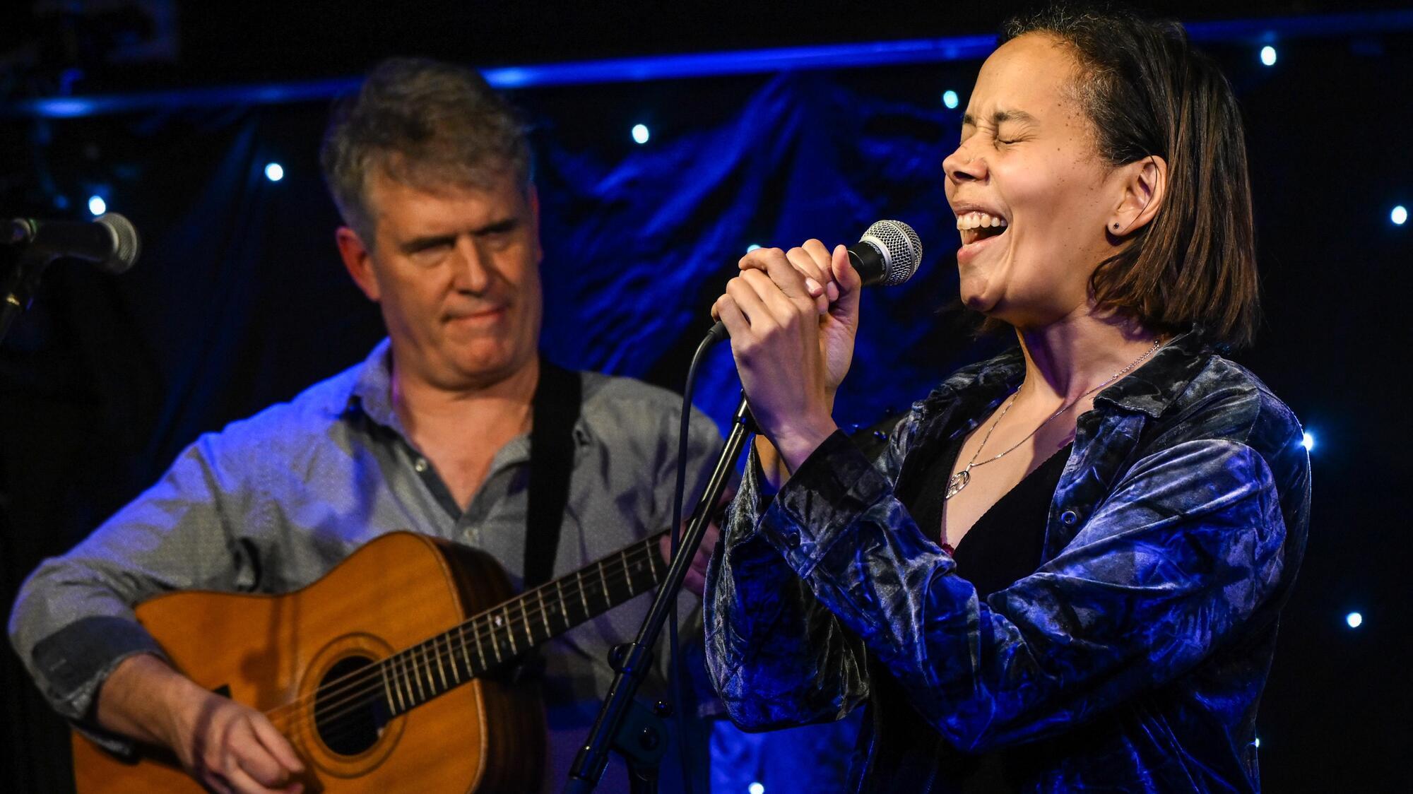 In Pictures: Dirk Powell and Rhiannon Giddens impress at White Horse in Ballincollig 