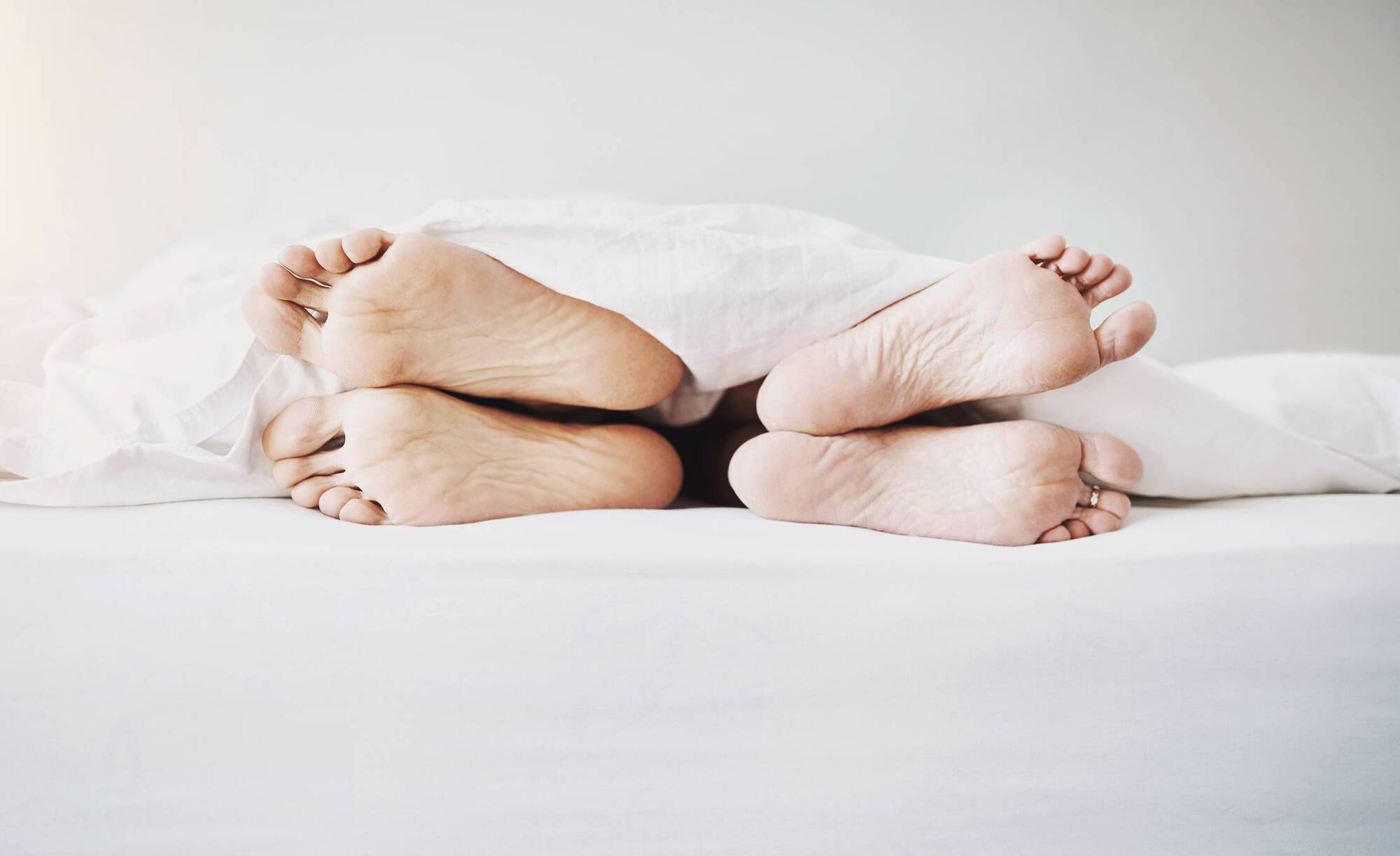 Can a long-term relationship survive without sex? 