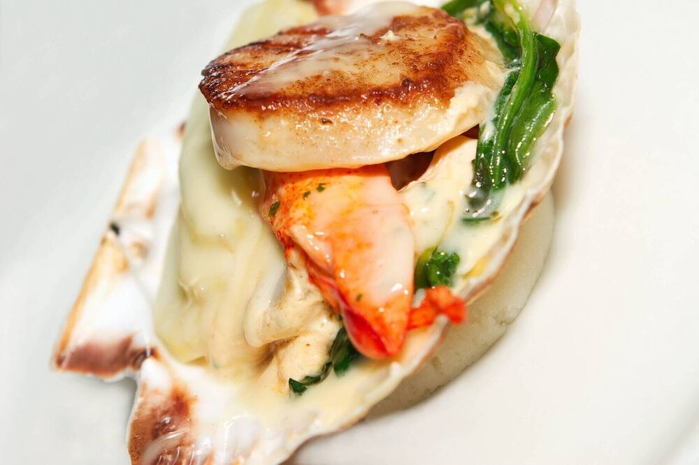 Pan-grilled Scallops with Jerusalem Artichoke Purée
