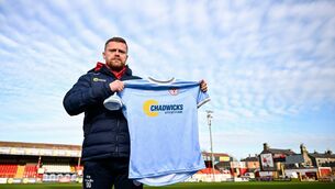 <p>STANDS WITH HEALY: Shelbourne manager Damien Duff stands with Colin Healy as he feels he has been unfairly treated. Picture: Ben McShane/Sportsfile</p>