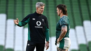 <p>FRONT FOOT: Ireland interim head coach Simon Easterby and Andrew Porter during an Ireland rugby captain's run at the Aviva Stadium on Friday. Pic: Sam Barnes/Sportsfile</p>