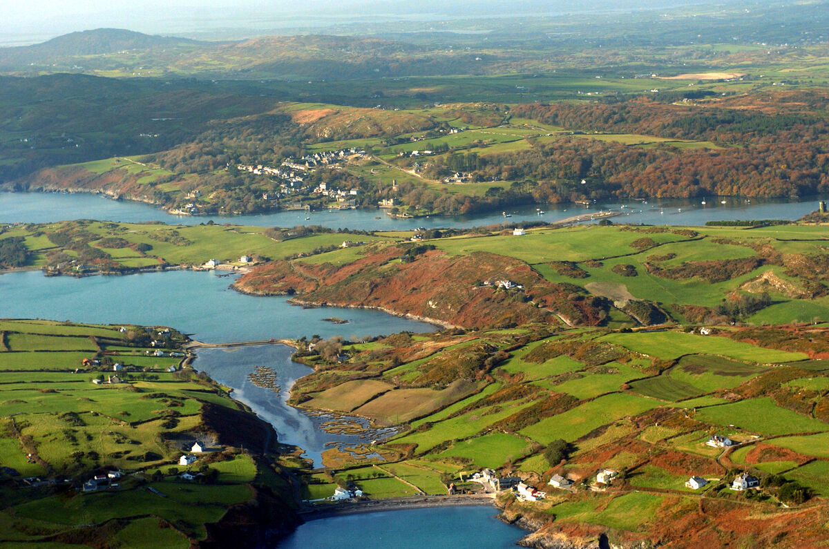 Castletownshend and Reen: Aerial image 2008 Denis Scannell Castletownshend and Reen: Aerial image 2008 Denis Scannell