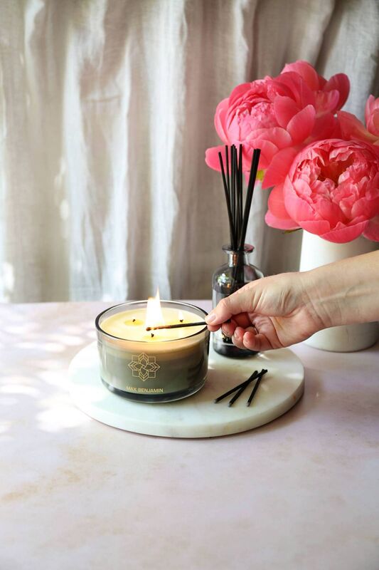 Max Benjamin 3-wick French Linen Water Candle, €40