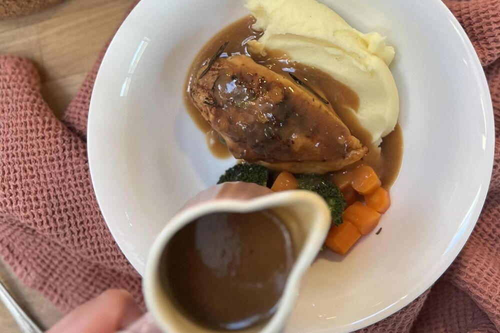 Garlic Butter Mussels au Gratin