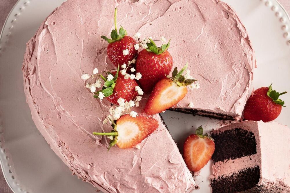 Strawberry Heart Cake