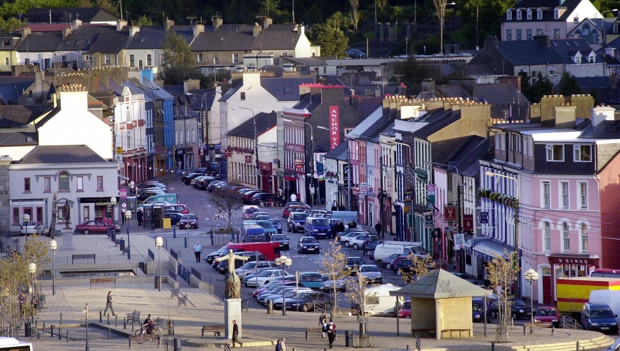 Councillors move to assure outraged locals over true cost of tourist signage in West Cork town