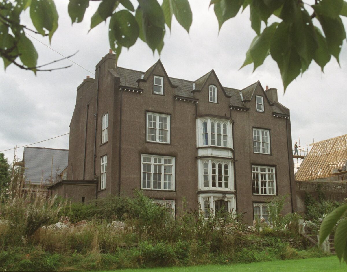 Lindville House, pictured in 1999 (Eddie O'Hare) Lindville House, pictured in 1999 (Eddie O'Hare)