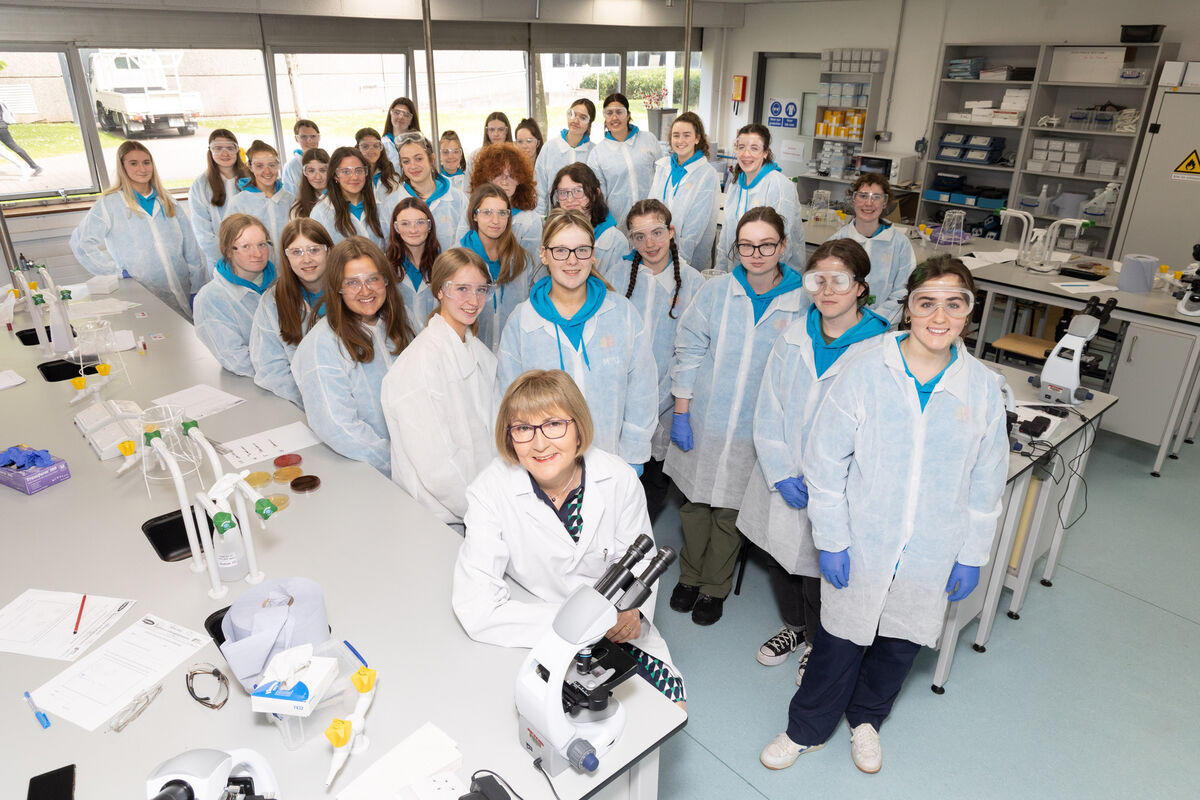 Nurturing Ireland's talent pipeline: President of MTU Prof Maggie Cusack with transition year students at the Faculty of Engineering &amp; Science, MTU, for a 3-day interactive programme including applied STEM workshops and demonstrations. 