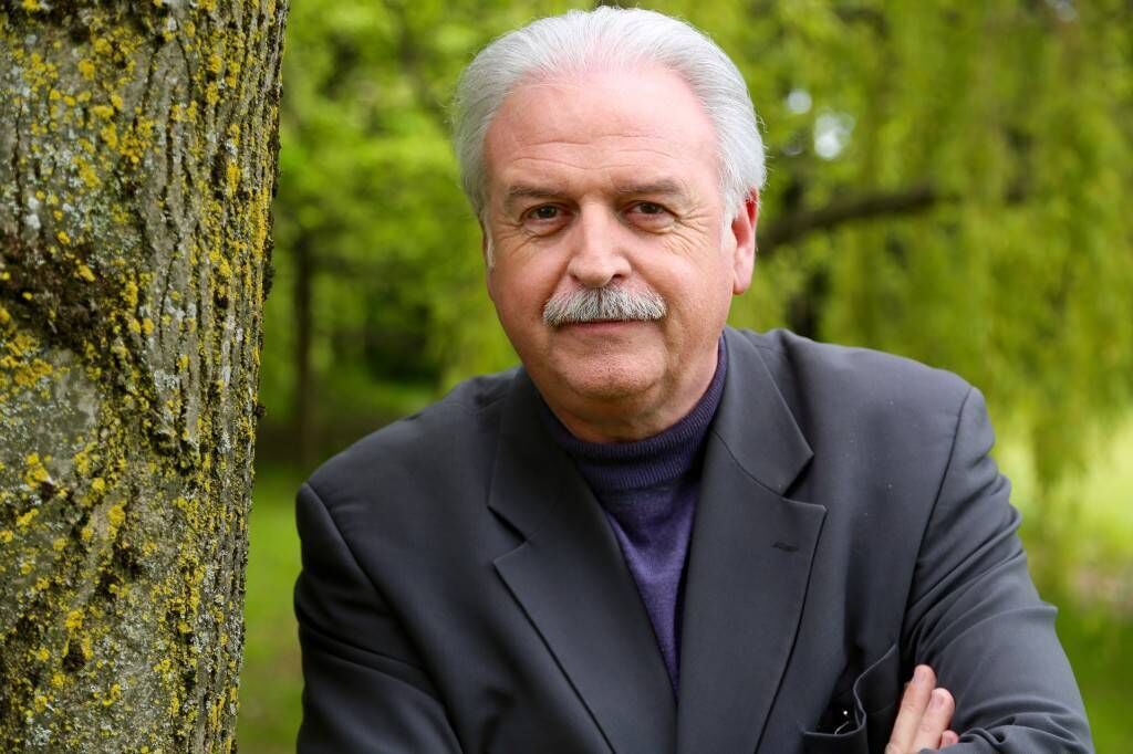Marty Whelan. Marty Whelan.