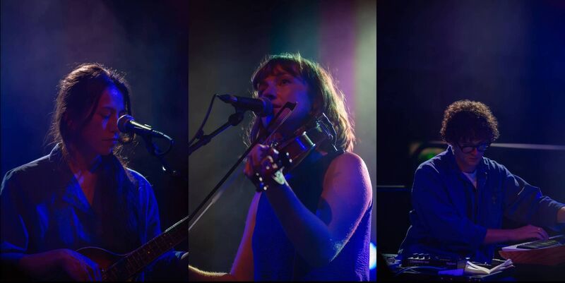 Ana Palindrome: Niamh Dalton,  Sara Leslie, and  Ruairí de Búrca. 