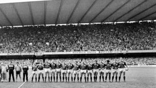 <p>16 March 1985; The Ireland team line up ahead of the national anthems. 5 Nations, Wales v Ireland, Cardiff Arms Park, Cardiff, Wales. Picture credit: Ray McManus / SPORTSFILE</p>