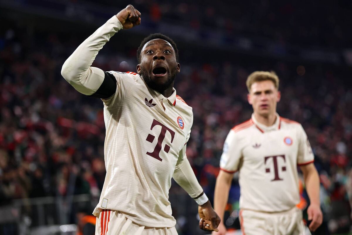 Alphonso Davies of Bayern Munich celebrates scoring his team's winner. Pic: Alex Grimm/Getty Images.