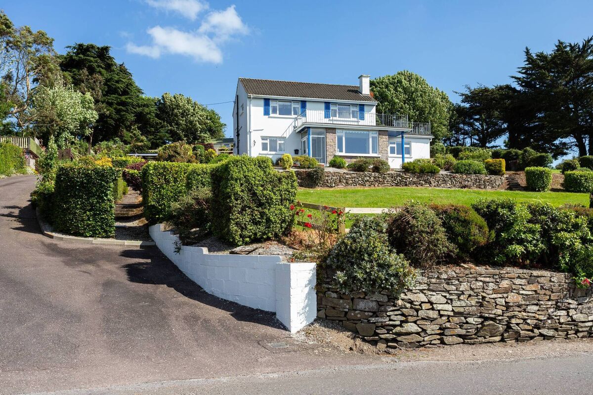 House plus site, offered separately by agent Andy Donoghue