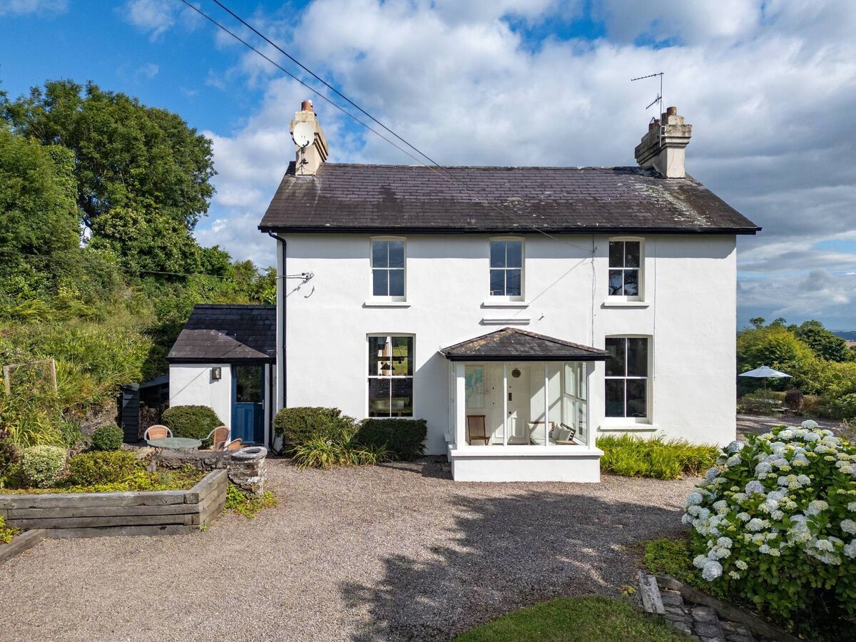 Approach view to Fair View