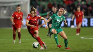 <p>BATTLE: Türki̇ye's Sejde Abrahamsson with Denise O'Sullivan of Ireland. Pic: ©INPHO/Ryan Byrne</p>