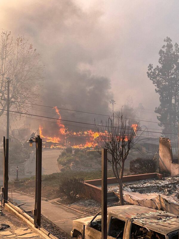 While the fires raged — threatening homes, lives and businesses — the Irish community who have made lives for themselves there, banded together to support each other. While the fires raged — threatening homes, lives and businesses — the Irish community who have made lives for themselves there, banded together to support each other.