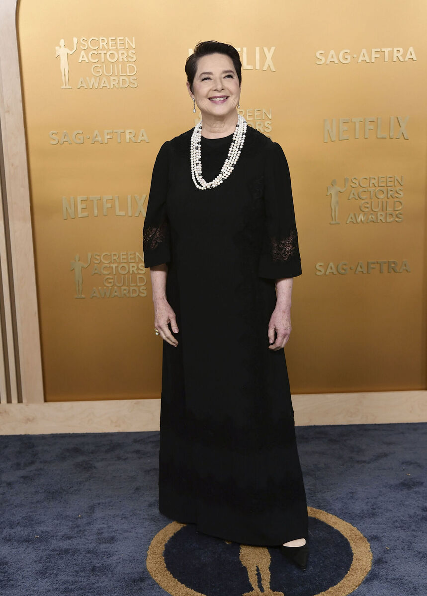 Isabella Rossellini at the 31st annual Screen Actors Guild Awards on Sunday. Photo: Richard Shotwell/Invision/AP Isabella Rossellini at the 31st annual Screen Actors Guild Awards on Sunday. Photo: Richard Shotwell/Invision/AP