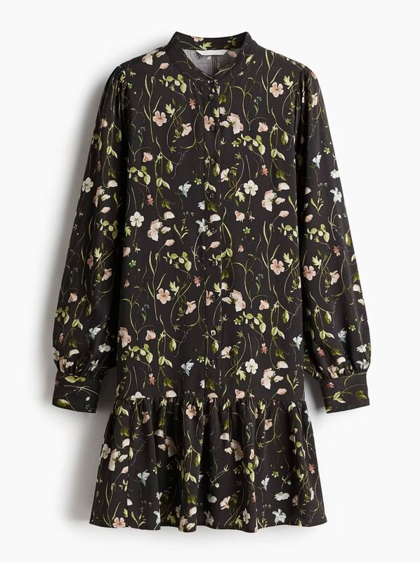Patterned viscose dress, H&M, €19.99 Patterned viscose dress, H&M, €19.99
