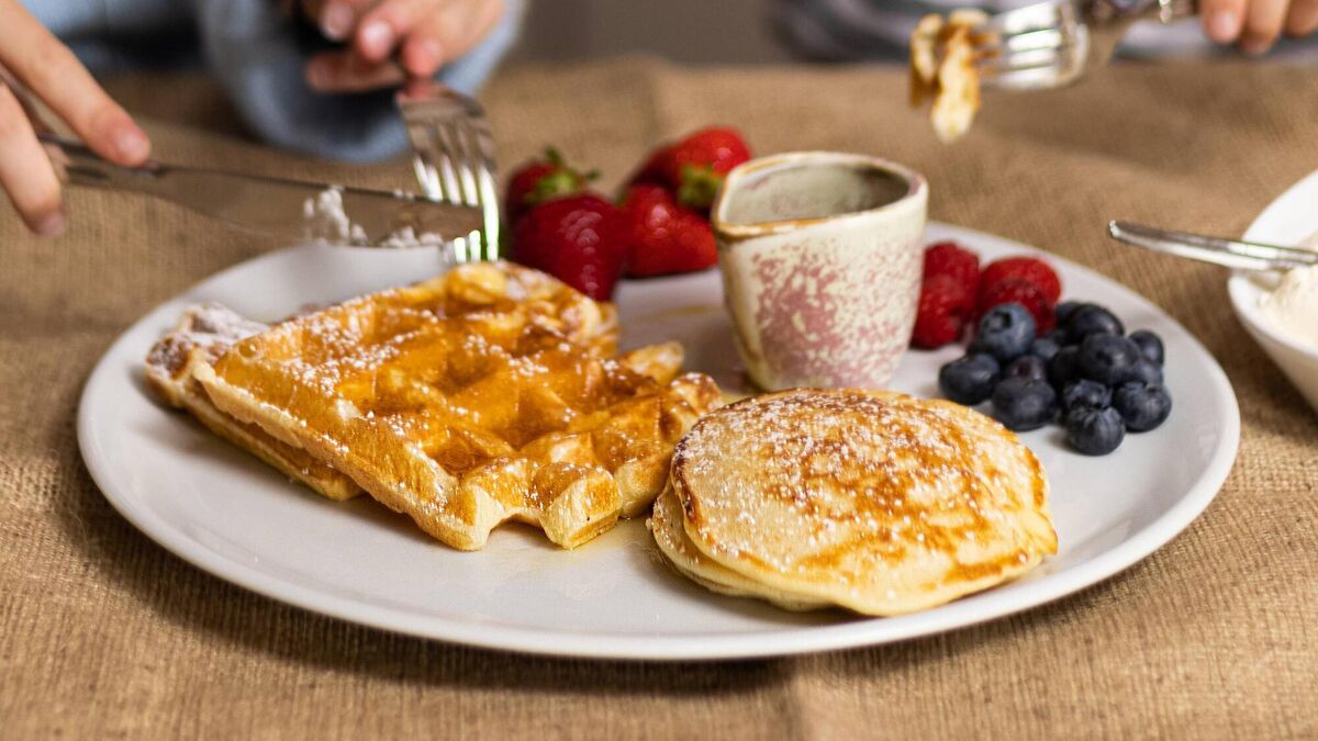 Fluffy Pancakes & Waffles