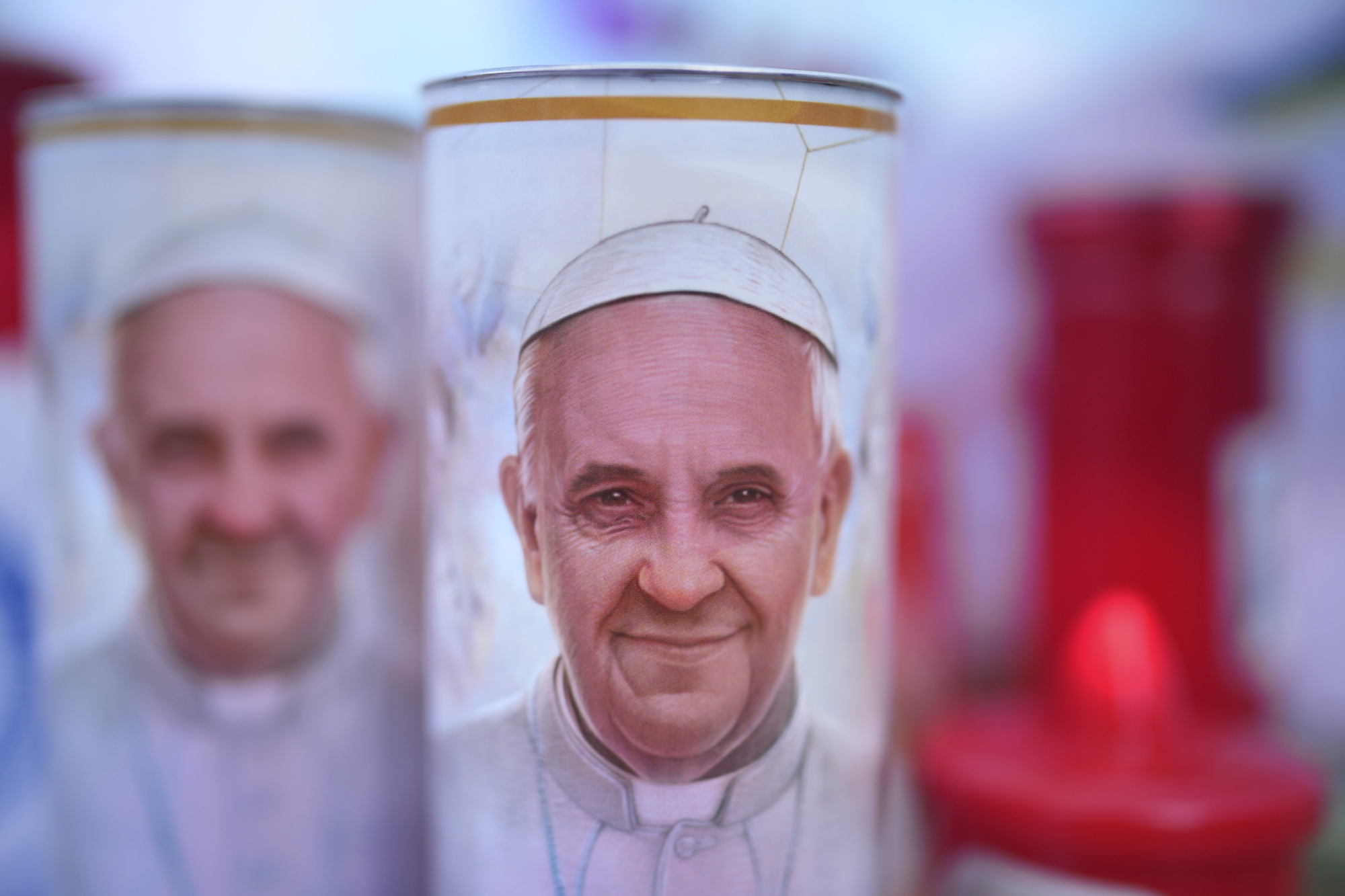Pope Francis suffers setback in battle against pneumonia