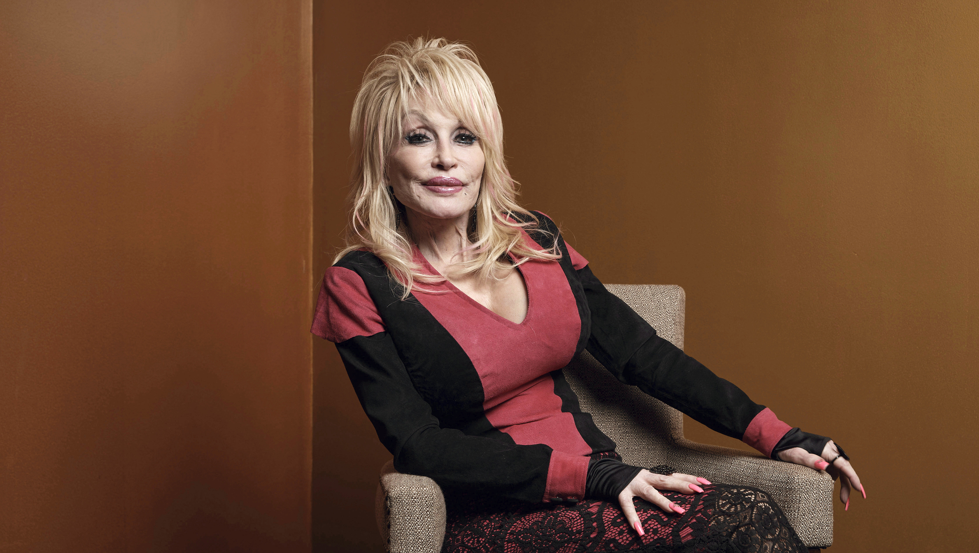 Dolly Parton pays tribute to husband Carl Dean after his death aged 82