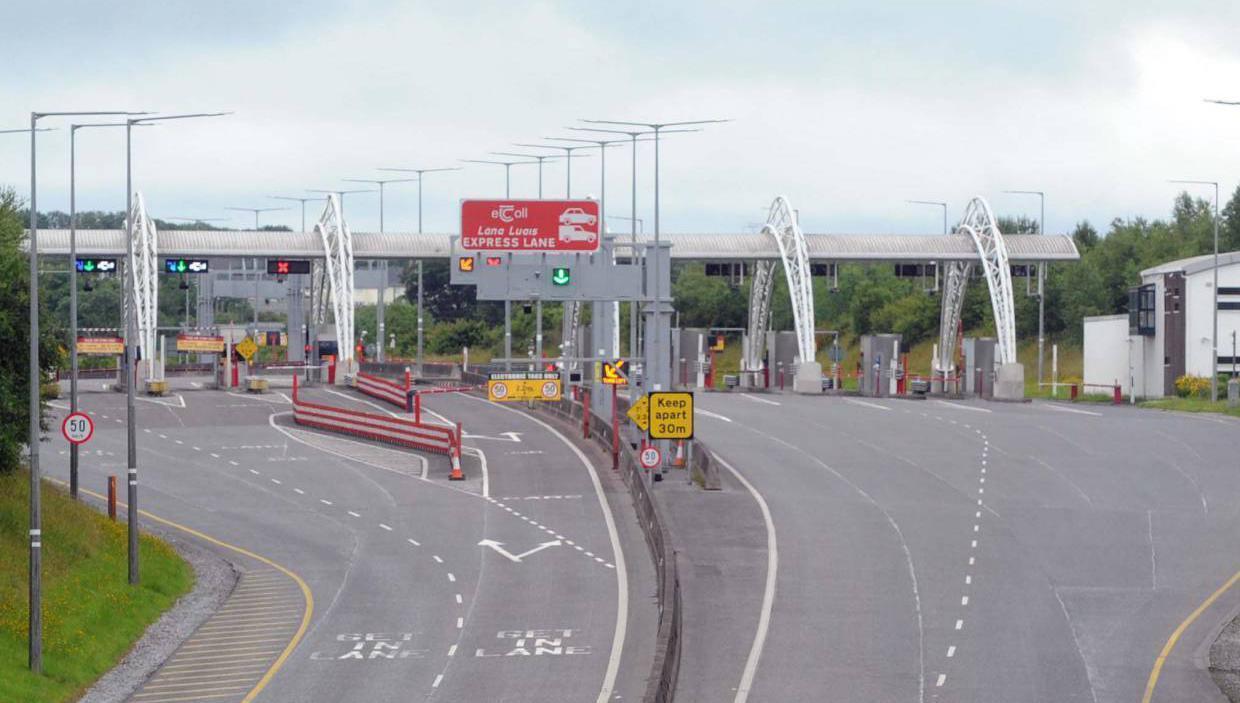 Motorists pay €350,000 more than required at country's toll booths