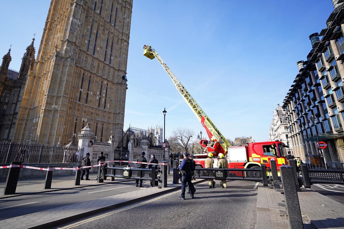 Emergency services at the Palace of Westminster in London after man with a Palestine flag climbed up Elizabeth Tower, which houses Big Ben. Picture date: Saturday March 8, 2025. Emergency services at the Palace of Westminster in London after man with a Palestine flag climbed up Elizabeth Tower, which houses Big Ben. Picture date: Saturday March 8, 2025.