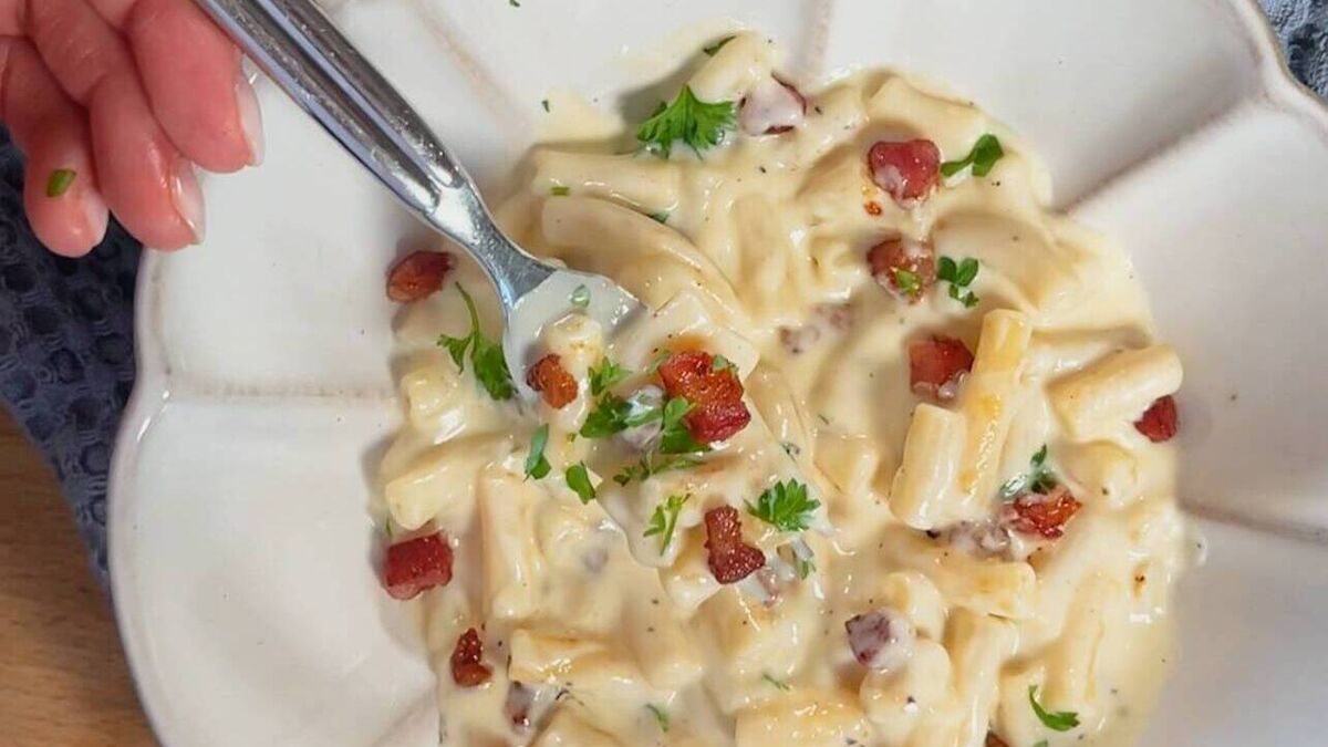 Mac and Cheese with Crispy Bacon