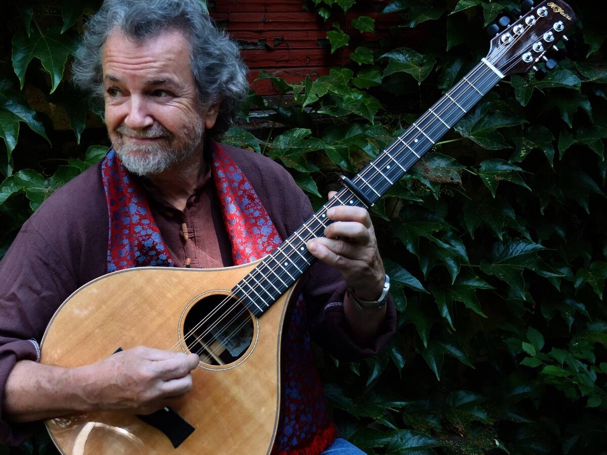  Andy Irvine.
