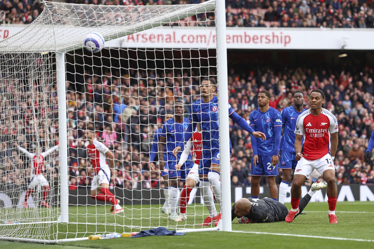 Chelsea's goalkeeper Robert Sanchez fails to save the header from Arsenal's Mikel Merino. Pic: AP Photo/Ian Walton.