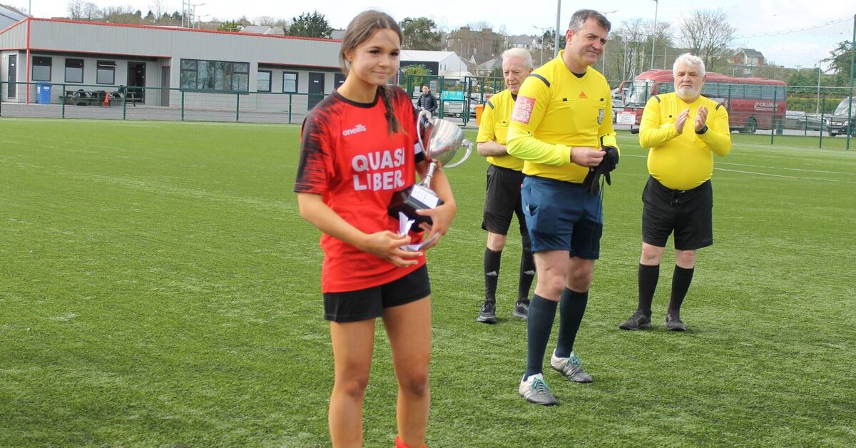 St Peter’s U15 captain Ida Bandos with the Munster title. 