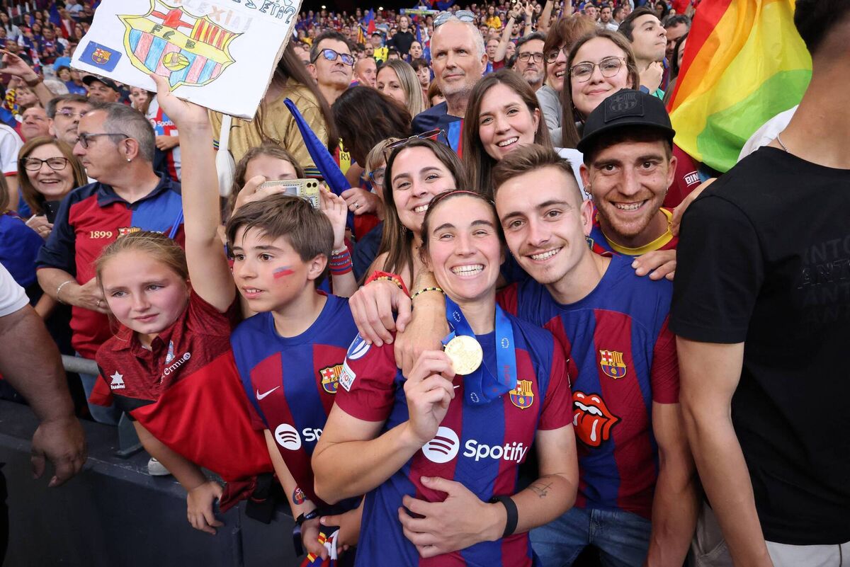 Barcelona  forward Mariona Caldentey holds her medal after the UEFA Women's Champions League final football match between FC Barcelona and Olympique Lyonnais at the San Mames stadium in Bilbao on May 25, 2024.  Photo by THOMAS COEX/AFP via Getty Images 