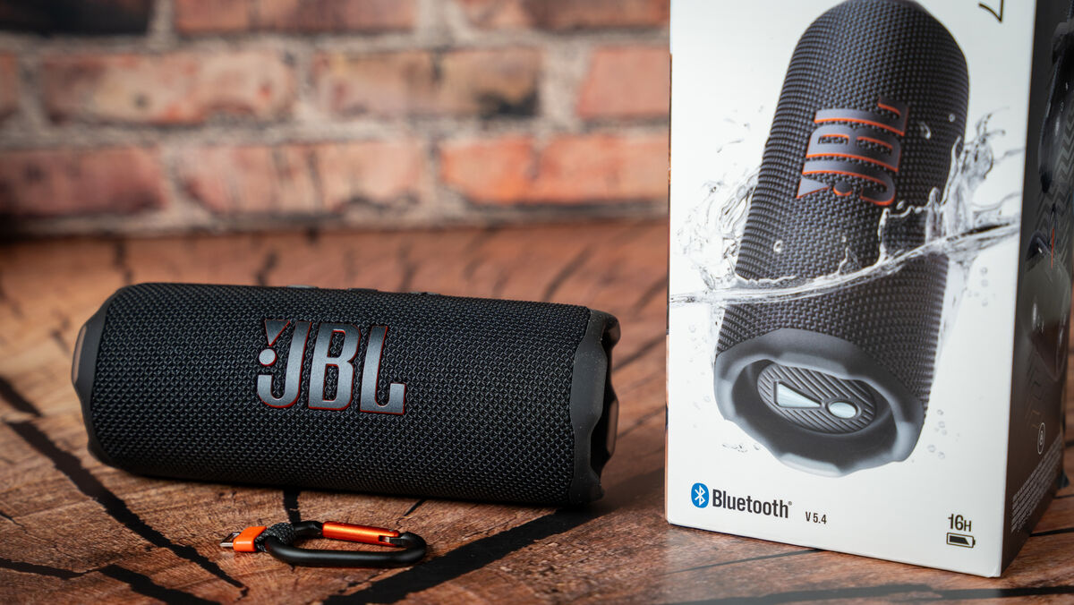 The Flip 7 shares many of the great things about the Flip 6, including its design. Picture: Noel Campion.