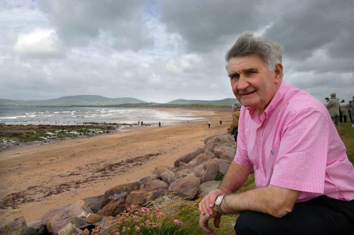 Mick O'Dwyer at his favourite beach in Waterville: Wherever the road took him, he always went home to Waterville. Picture: Denis Scannell