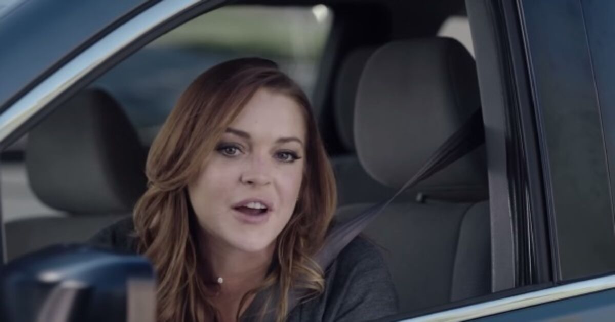 WATCH Lindsay Lohan pokes fun at herself in Super Bowl advert