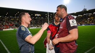 <p>THREE MORE WINS: Munster interim head coach Ian Costello and Tadhg Beirne. Pic: Ramsey Cardy/Sportsfile</p>