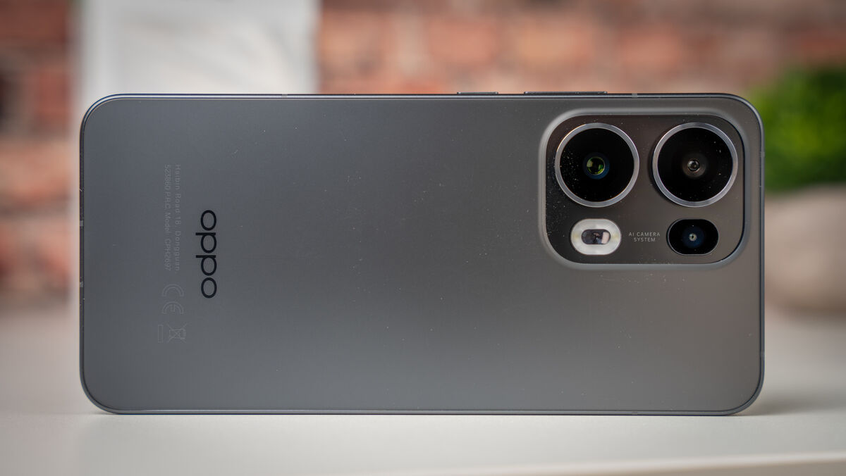 With its 85 mm-equivalent lens, the Reno13 Pro 5G’s 3.5x telephoto camera is perfect for portraits and capturing performances from anywhere in the crowd. Picture: Noel Campion.