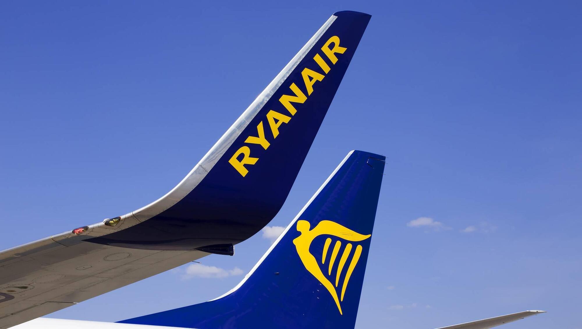 Ryanair threatens to cut flights to smaller Spanish airports unless fees reduced
